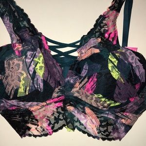 VS PINK Ultimate Racerback Push Up Bra